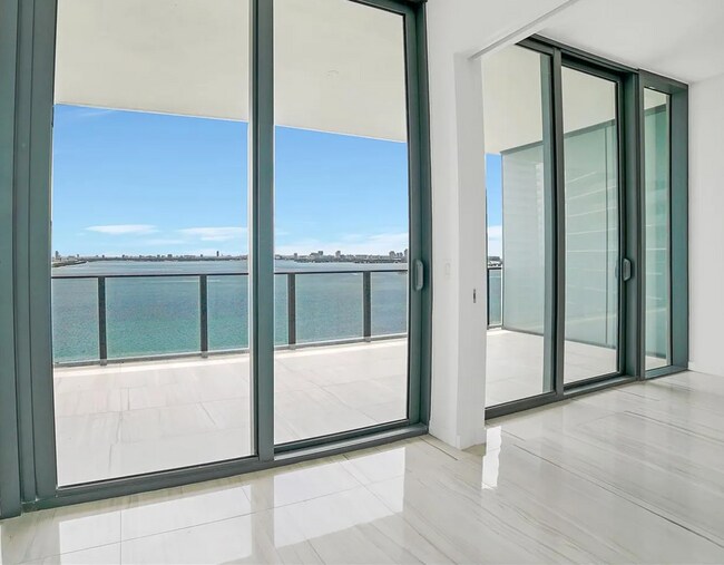 Foto del edificio - 480 NE 31st