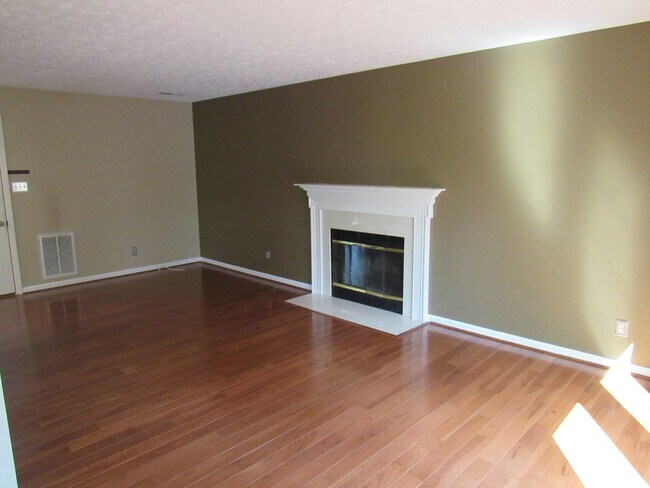 Foto del edificio - 3-Bedroom Cedar Bluff home available Now!!