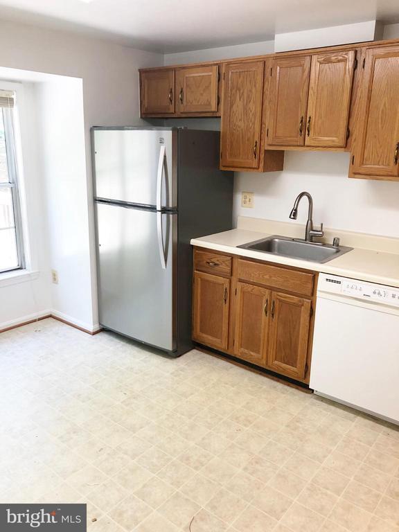 Foto del edificio - 6620 Greenleigh Ln