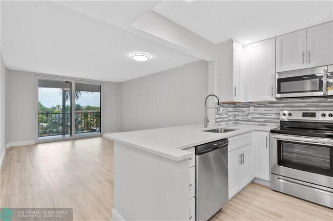 Foto del edificio - 1391 S Ocean Blvd