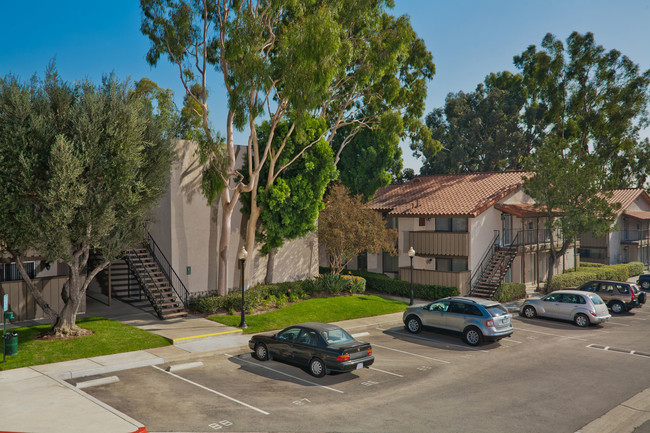 Foto del edificio - North Upland Terrace Apartments