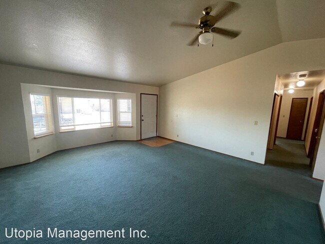 Building Photo - 3 br, 2 bath House - 715 Ruth Way