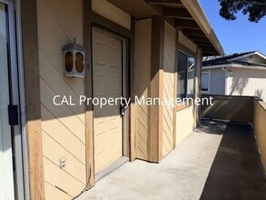 Building Photo - 1841 Cherokee Dr
