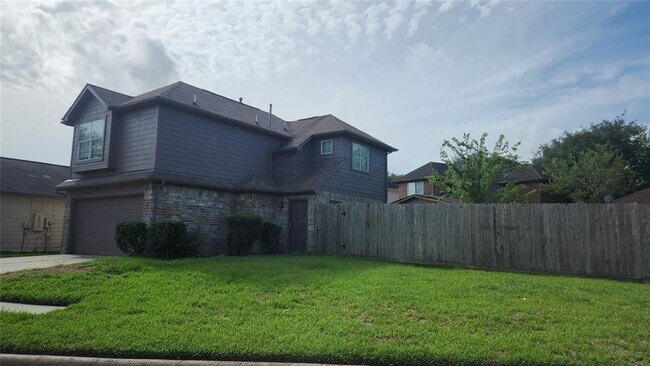 Building Photo - 7631 Goudin Dr
