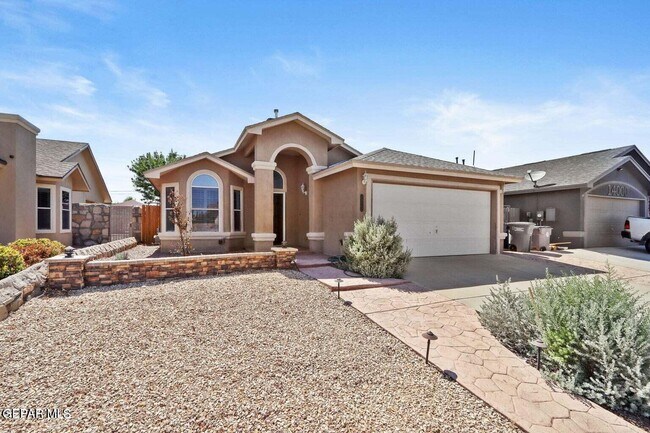 Foto del edificio - 14002 Tierra Yukon Ln