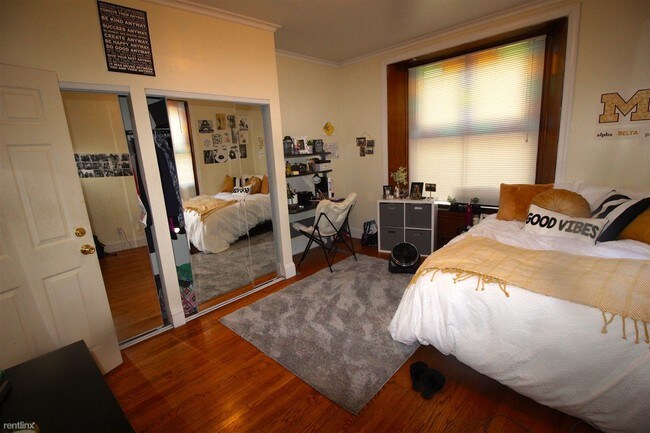 Building Photo - 6 br, 3 bath  - 514 E Ann St # 2 #2