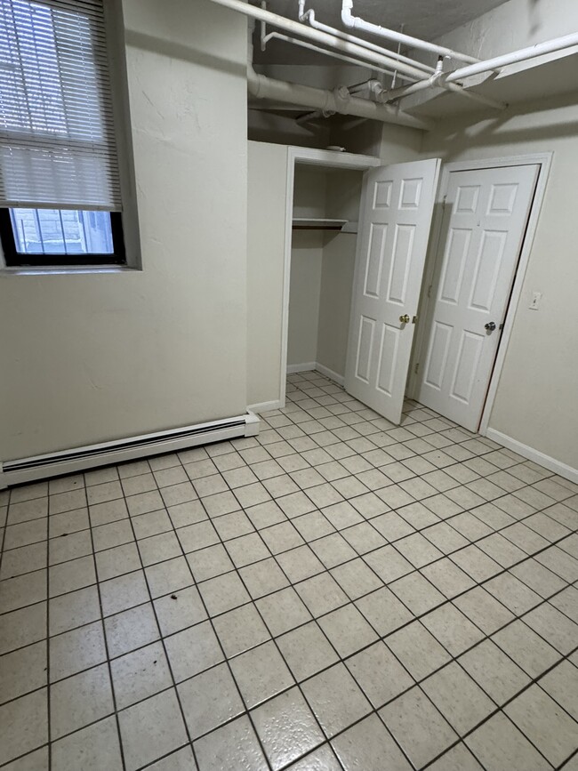 Building Photo - 115 St Stephen St