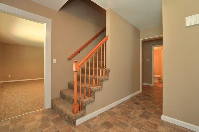 Building Photo - 73 Atwater Drive