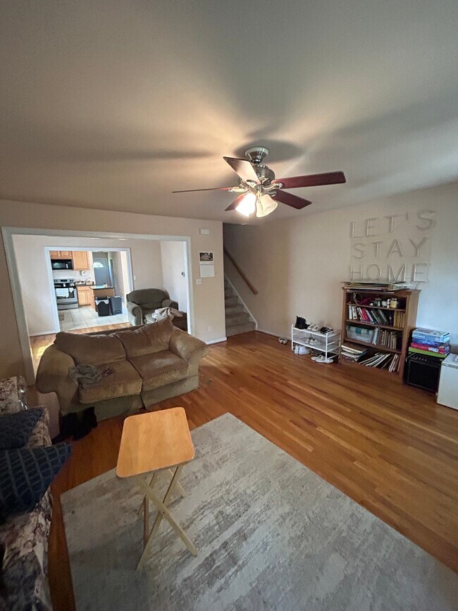 Building Photo - 2114 Parkwood Ave