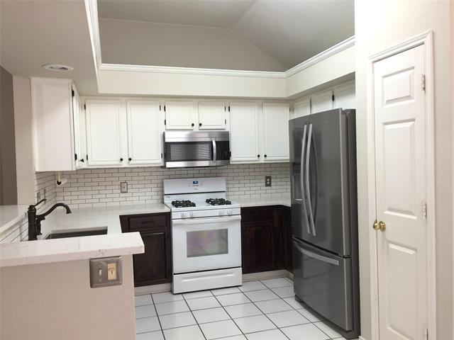 Foto del edificio - 2208 Arbor Chase Cir