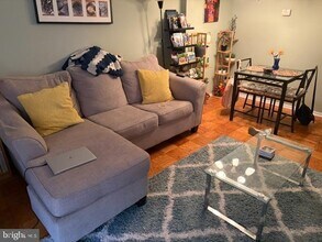 Building Photo - 1420 N St NW