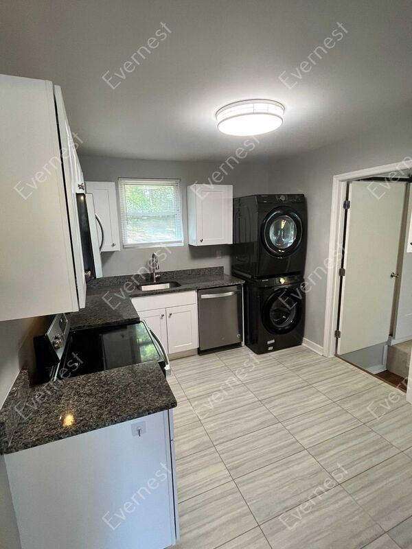 Building Photo - 1530 Ocoee Trail