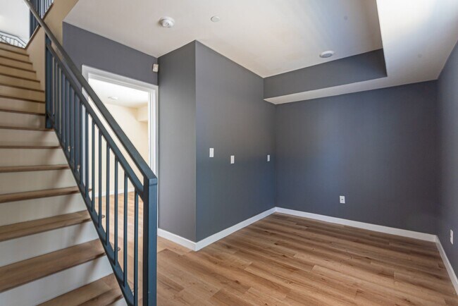 Foto del edificio - 16753-16755 1/2 Sherman Way