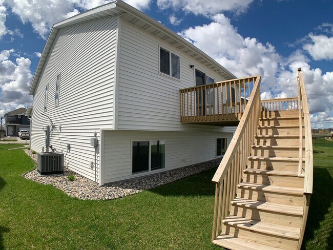 Building Photo - Brand New 4-Bedroom, 3-Bath Home in Horace...