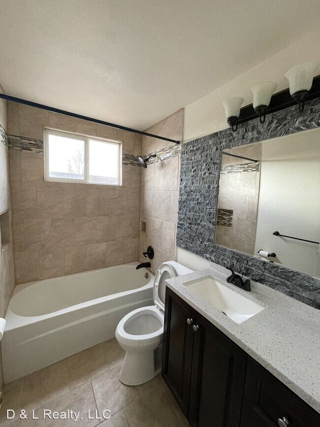 Building Photo - 4 br, 3 bath House - 8572 Tibbs Rd