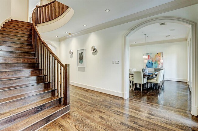 Building Photo - 5067 Cedar Creek Dr
