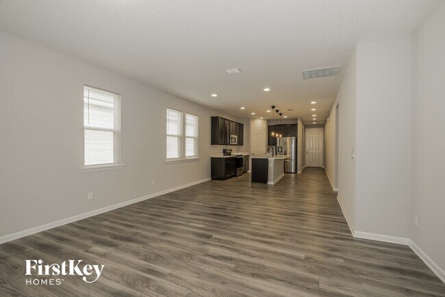 Building Photo - 11010 Chitwood Dr