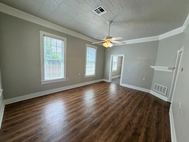 Foto del edificio - 508 Forrest St