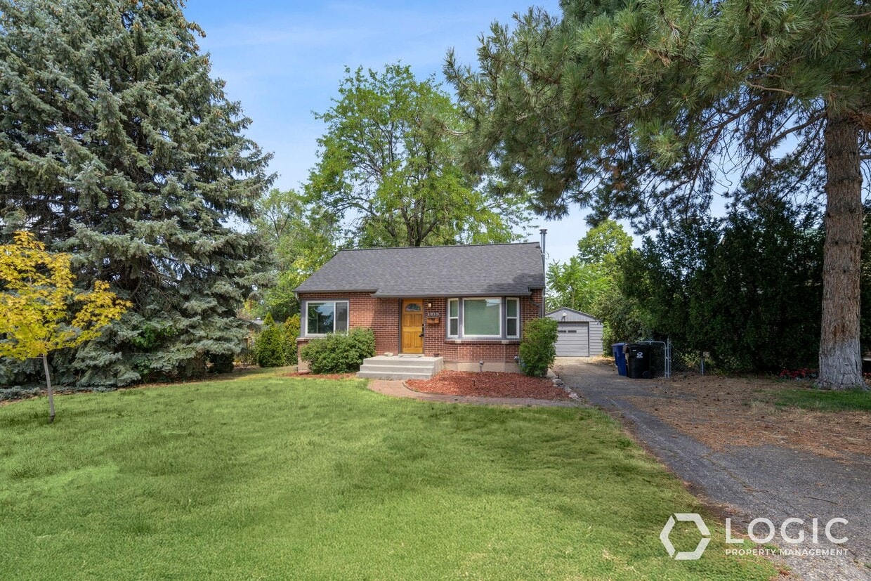 Primary Photo - Must See Home In Sugarhouse!