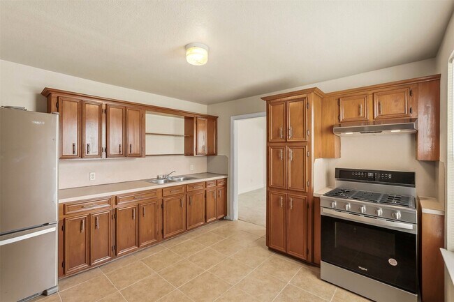 Foto del edificio - 7215 Apache St