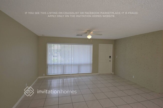 Building Photo - 2710 NE 53rd St