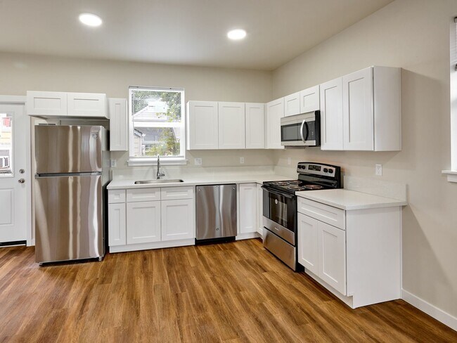 Foto del edificio - 1816 SW 17th Ave