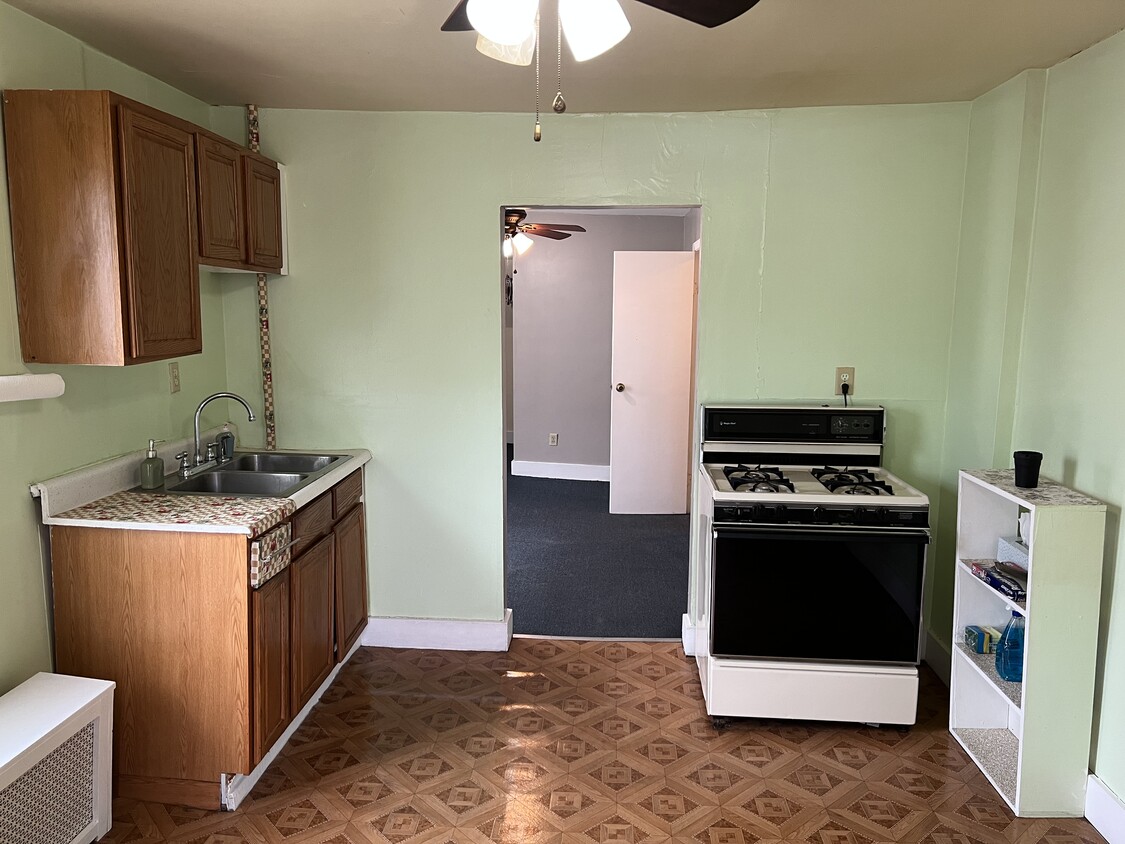 105 Grant Ave Unit 2, Endicott, NY 13760 105 Grant Ave Endicott, NY