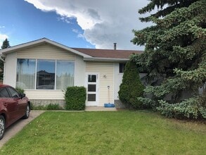 Building Photo - 4502-4555 55 Ave