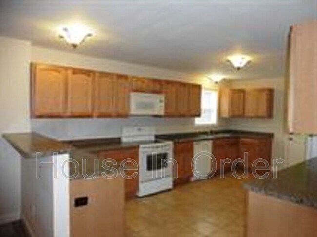 Foto del edificio - 15 Howards Row Pl