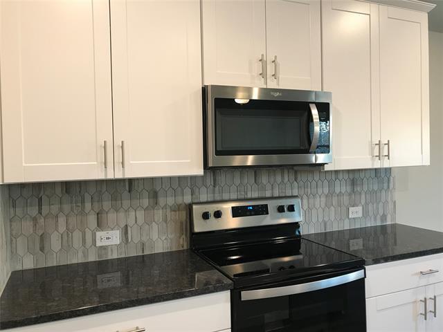 Foto del edificio - 1806 Canyon Ln