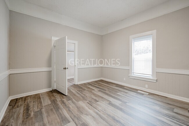 Foto del edificio - 1028 31st St