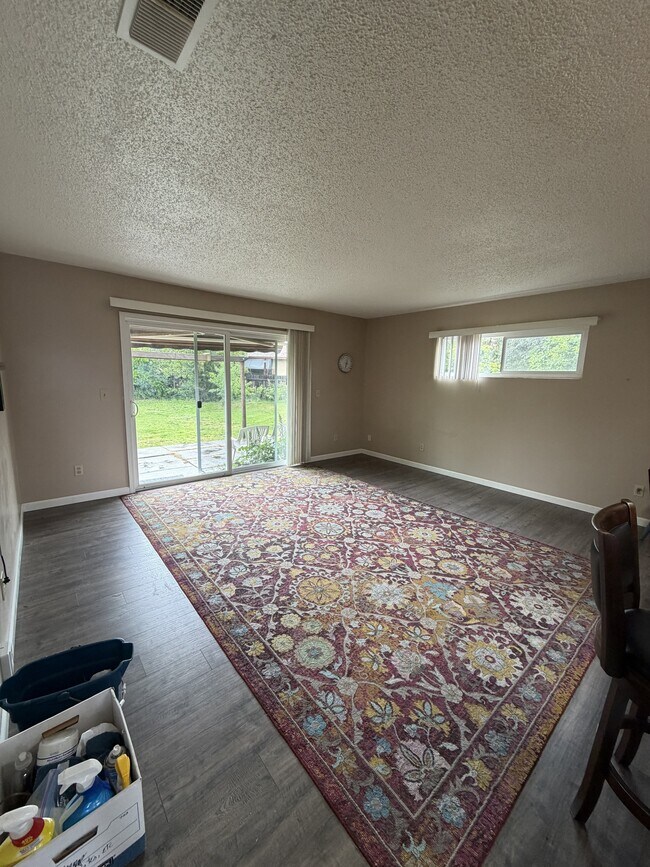 Foto del edificio - 2409 Pomo Ct