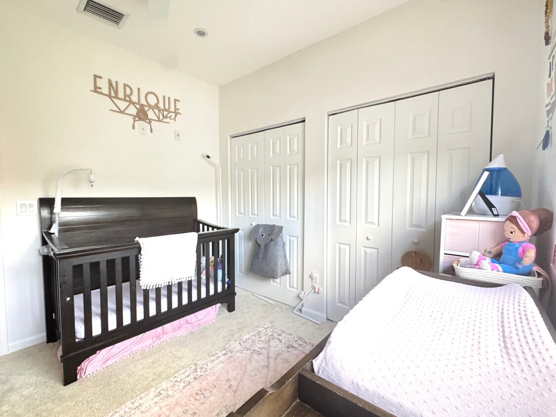 Foto principal - 396 NE 33rd Terrace