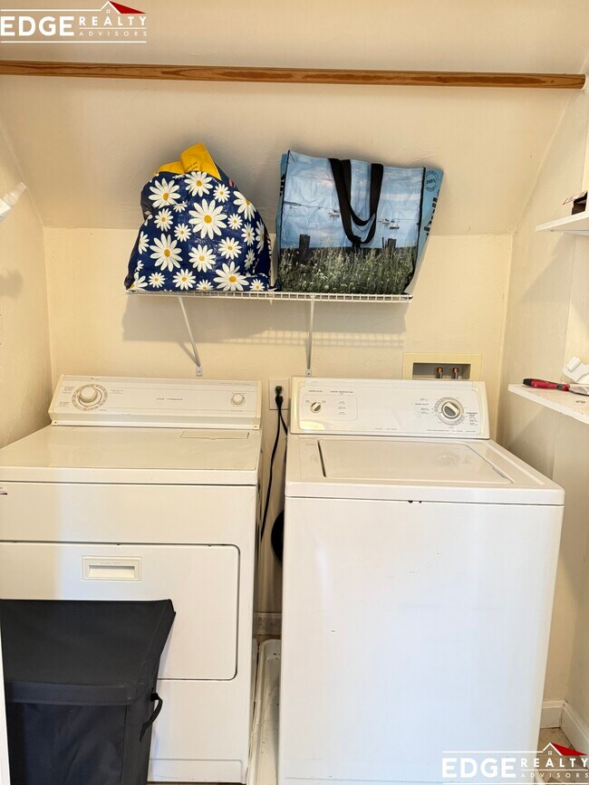 Foto del edificio - 81 Mapleton St