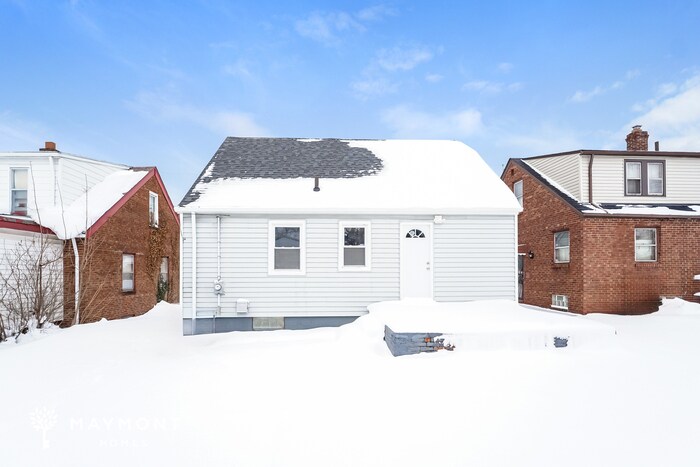 Building Photo - Spacious 3-Bedroom Home in Cleveland, OH