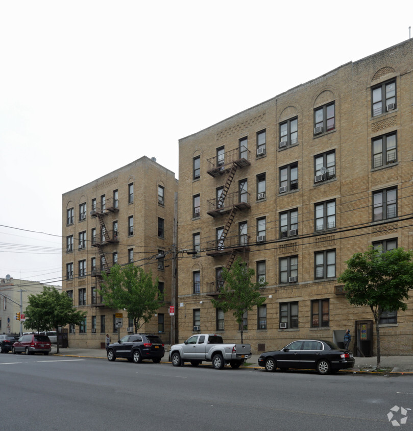 1826 White Plains Rd, Bronx, NY 10462 - Apartments In Bronx, NY ...