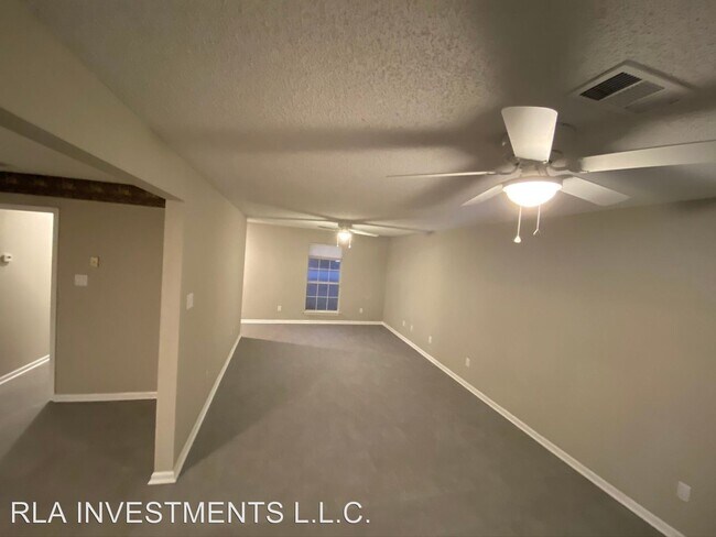 Foto del edificio - 3 br, 2.5 bath House - 2121 Northeastern Ave