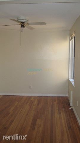 Building Photo - 58 Queensberry St