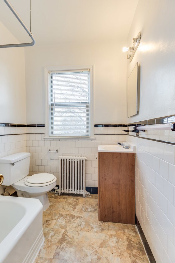 Foto principal - 1521 28th St SE