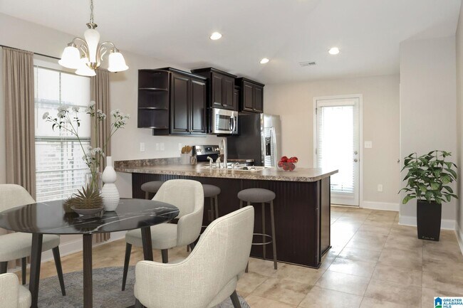 Foto del edificio - 117 Joe Fletcher Dr