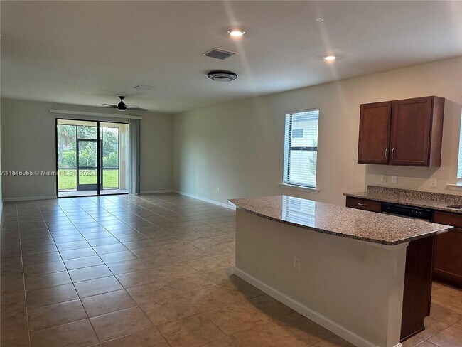 Foto del edificio - 3932 Black Eagle Ln