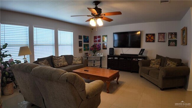 Foto del edificio - 3908 Redbird Ave