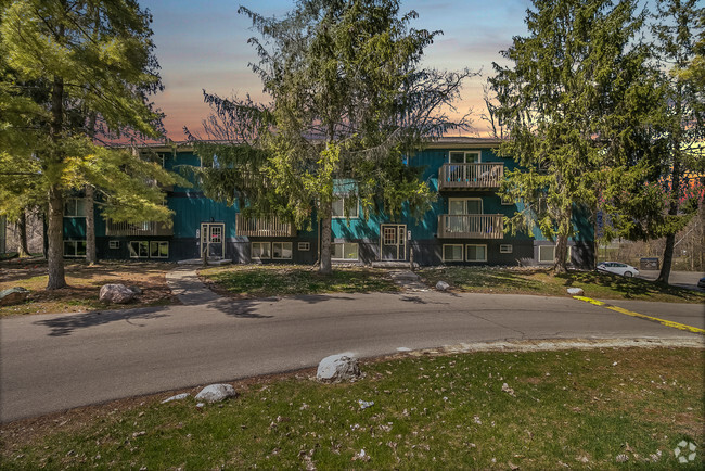 Sandstone Creek Apartments