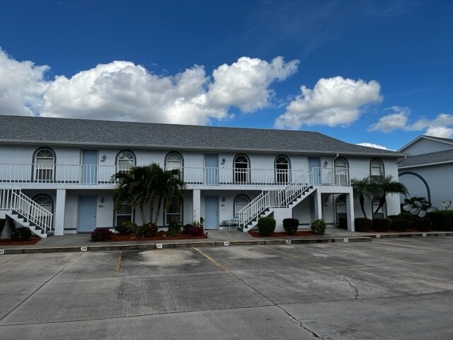 Building Photo - 208 Stephen Dr