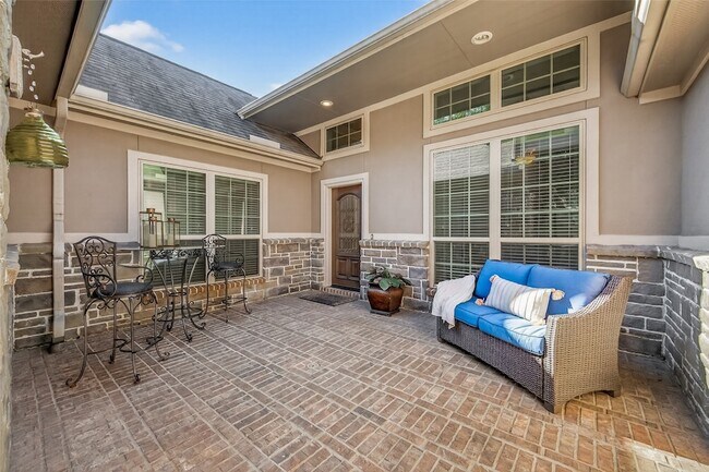 Building Photo - 21331 Winding Path Way
