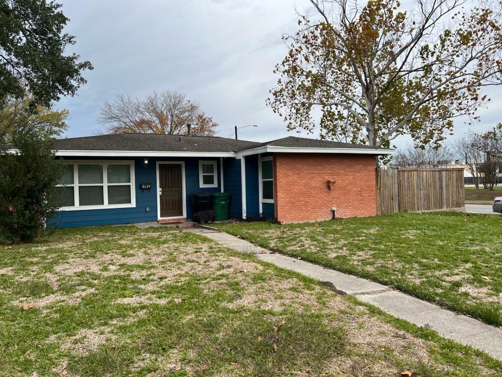 Foto principal - 8627 Glenbrae St