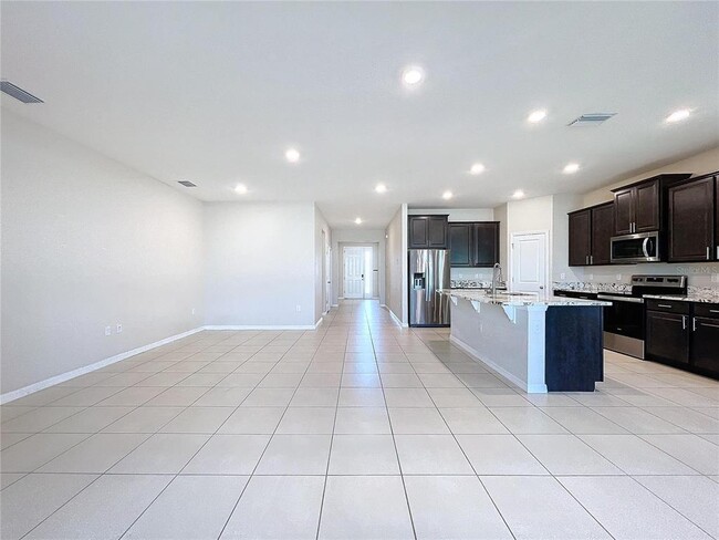 Foto del edificio - 8341 Bower Bass Cir