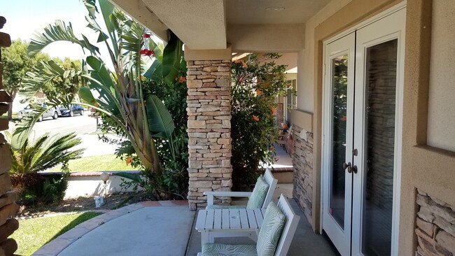 Building Photo - Beautiful 5 Bedroom 4 Bathroom Home in Wes...