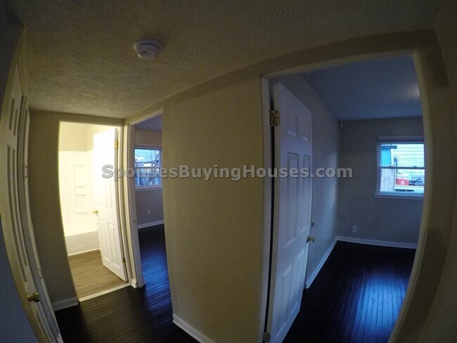 Building Photo - 2331 N Webster Ave