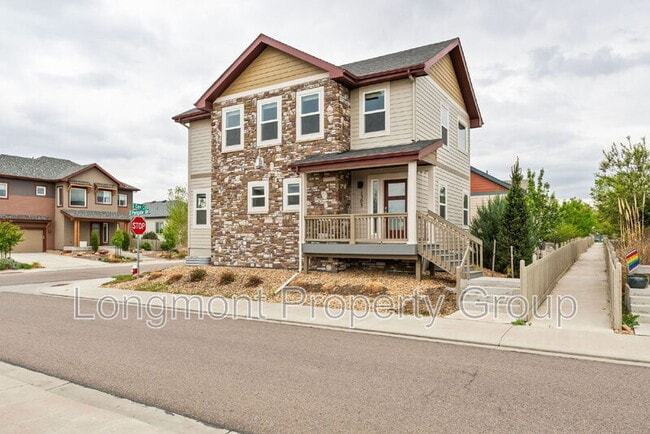 Photo - 1303 S Oak Ct. House
